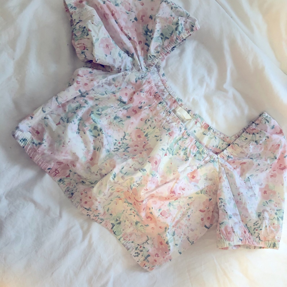 NWT H&M Puff sleeve floral crop top